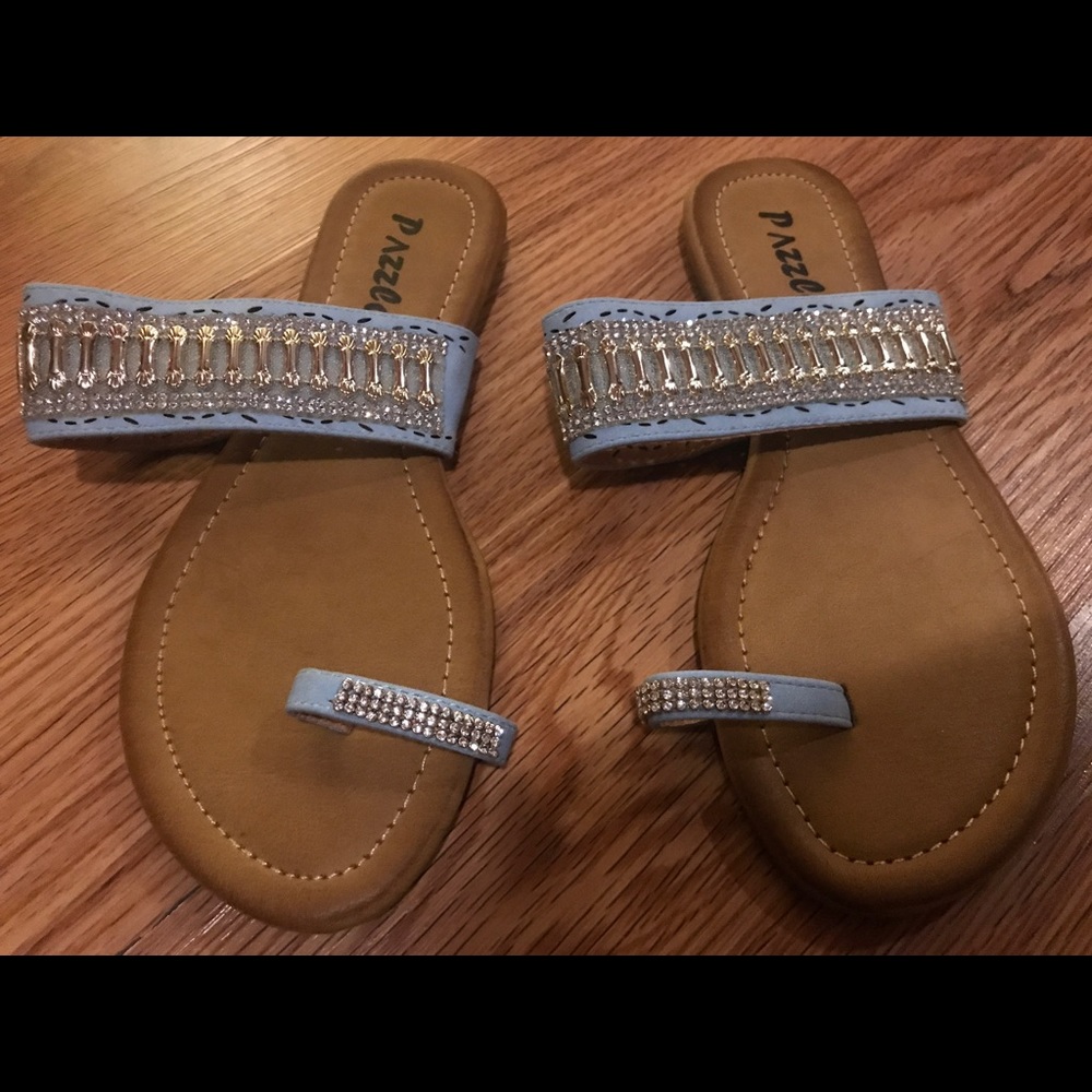 NEW light blue Studded Sandals with Toe Loop